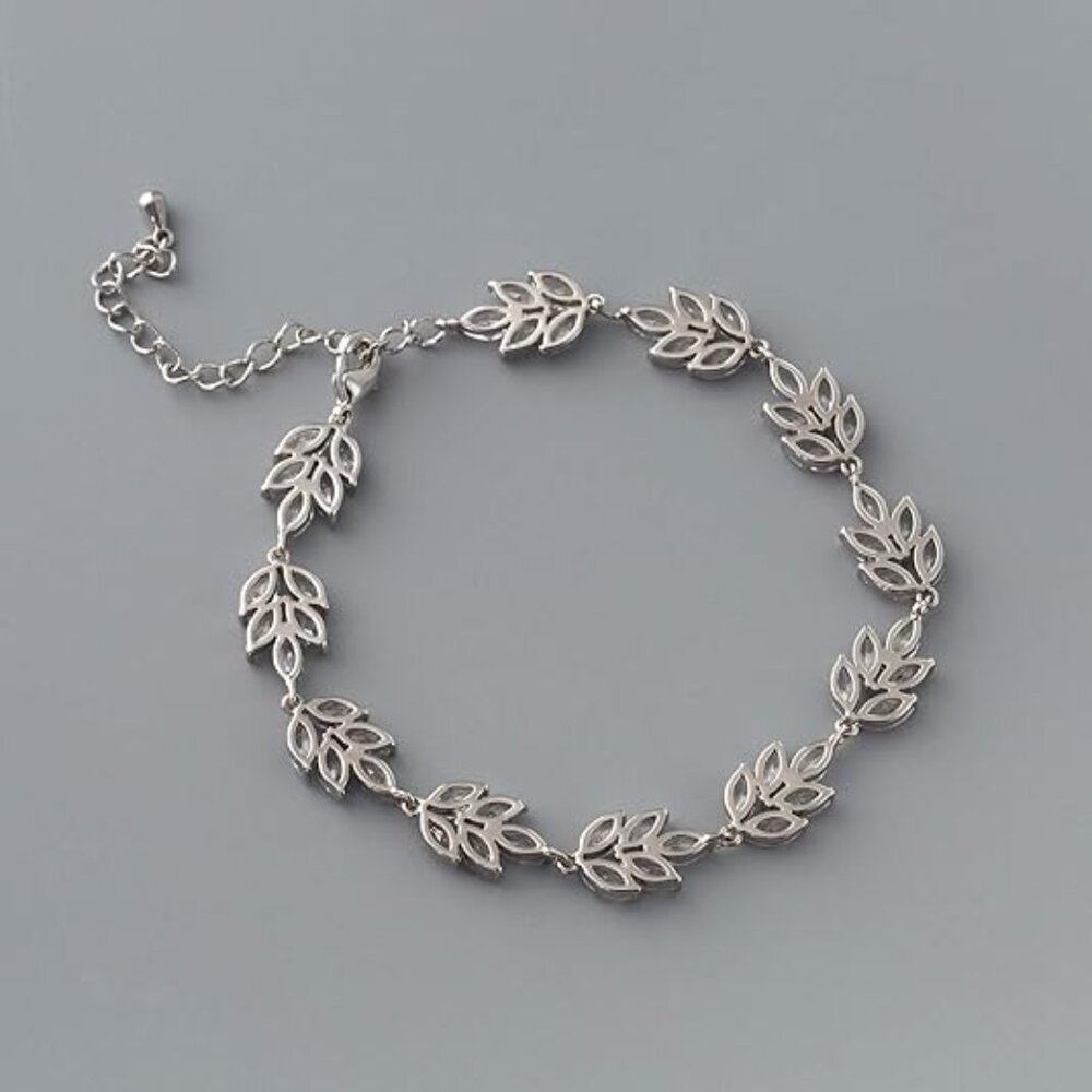 Neiman Marcus Crystal Leaf Vine Bracelet - Picture 2 of 4